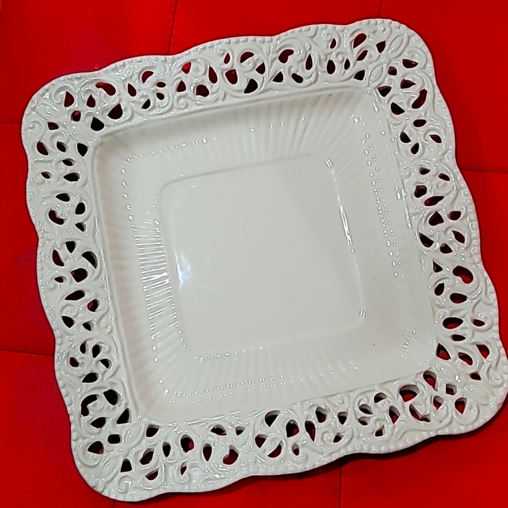 Stoneware Dish